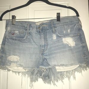 Size 7 Hollister High Waisted Light Wash Shorts